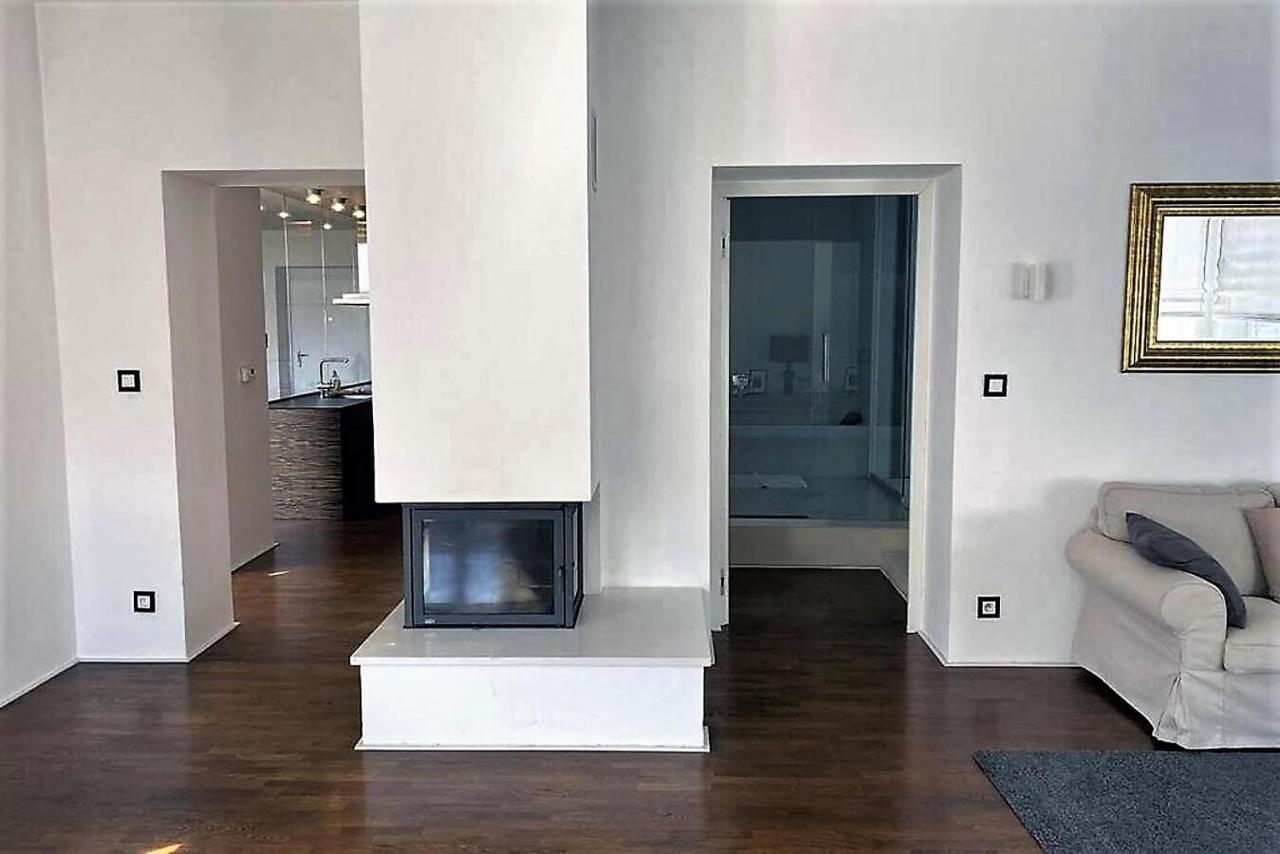 Luxusny 118m2 S Krbom V Centre Nitry Apartman *